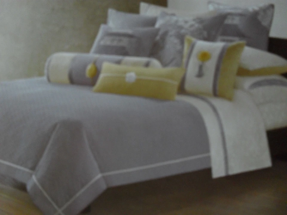NATORI LOTUS TEMPLE QUEEN COVERLET QUILT GREY - Image 2 of 2