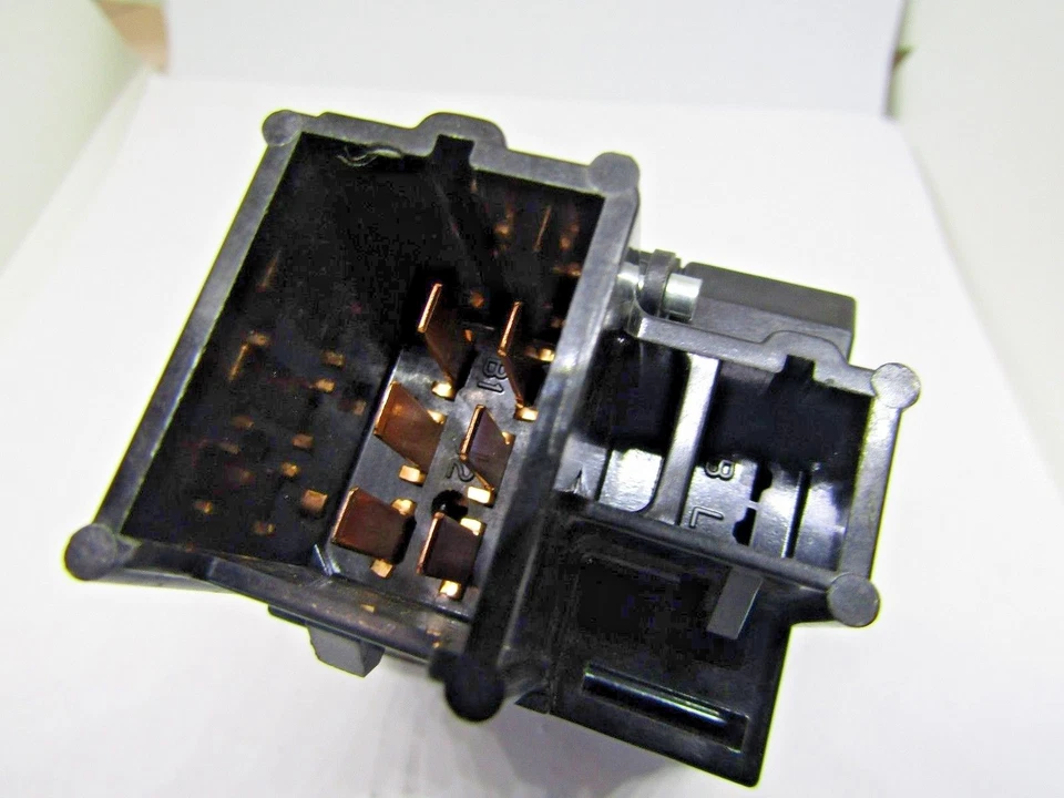 Interruptor de faros estándar DS-341 para Ford Mustang 87-93 Foto 4 de 4