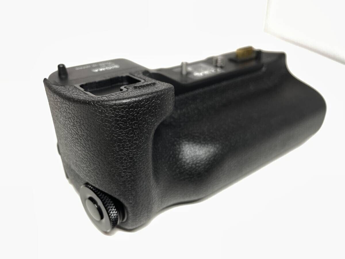 Sigma PG-41 Power Grip for SD Quattro & Quattro H Mirrorless Sigma PG-41 Power Grip for SD Quattro & Quattro H Mirrorless