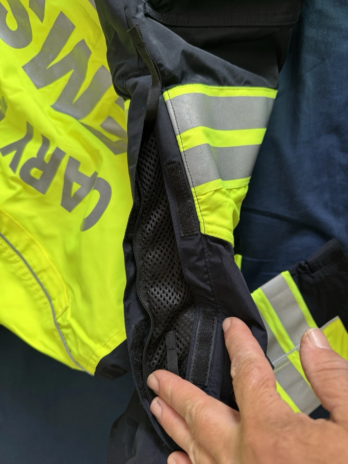 Men’s Hi-Vis Responder 5.11 Tactical Jacket Yellow Size Medium - product detail image 7