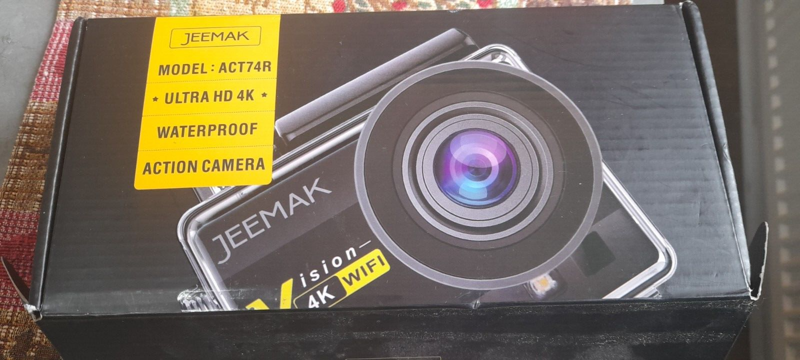 Action Camera - Jeemak Vision Ultra HD 4K Waterproof. 4 batteries and charger-image