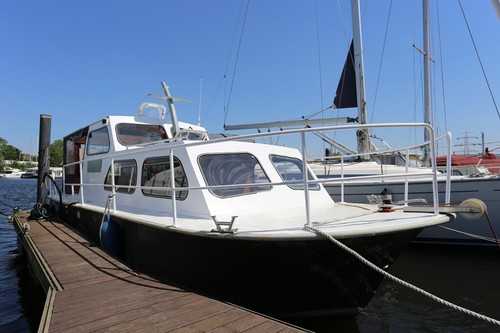 Motorboot (Stahl, Länge: 10 m, Breite: 2,80 m, fahrbereit) - Bild 2 von 11