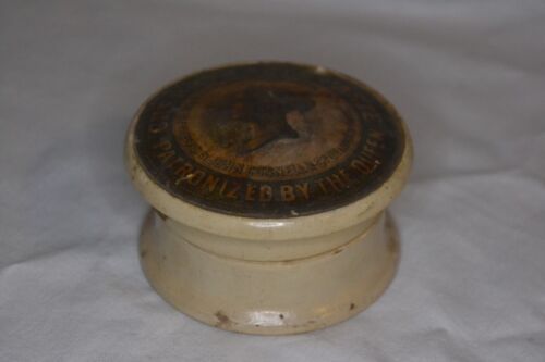 1800's John Gosnell Co Ltd Cherry Tooth Paste Wood Box Patronized Queen Victoria - Picture 2 of 12