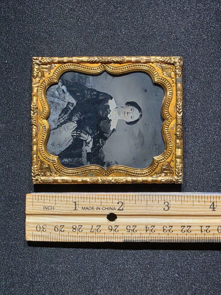 1850s 1/6 Ambrotype Woman Gold Tinted Necklace Ring Lace Gloves Antique Photo - Image 4 of 4