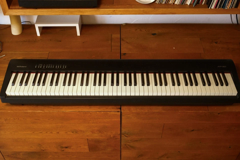 Roland FP-30 E Piano PHA-4 Tastatur mit Ivory Feel, Foto 2 von 5