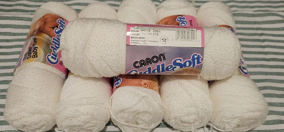 Hilo suave para bebé Caron Cuddle, lote de 6 madejas, blanco, de colección descontinuado Foto 3 de 4