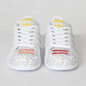 adidas original pharell