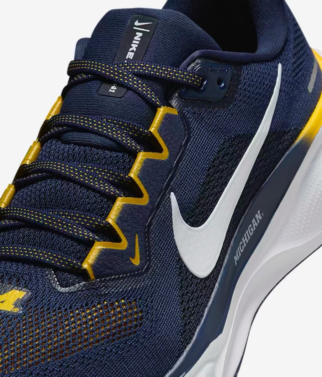 Nike Pegasus 41 Michigan Wolverines Men Size 8 Running Shoes FZ5128-400 FZ5128-400 Men main image 4