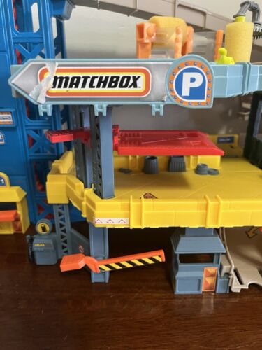 Matchbox Hot Wheels Playset 4Level Parking Garage Car Wash Elevator Toy 1990's - Picture 4 of 7