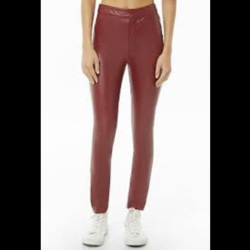 FOREVER 21 Faux Leather Skinny LEG 