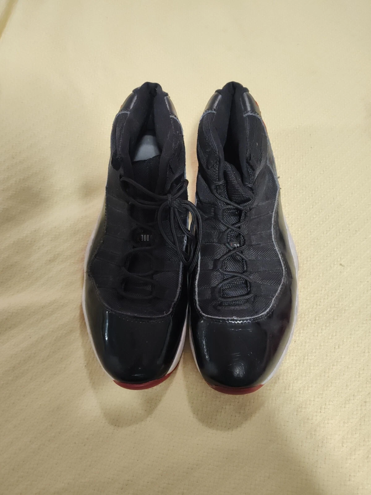 Jordan 11 retrò taglia 12