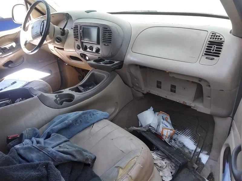 Paquete de limusina trasera con pinza de pasajero para 03-11 Lincoln & Town Car 22406267 Foto 4 de 4