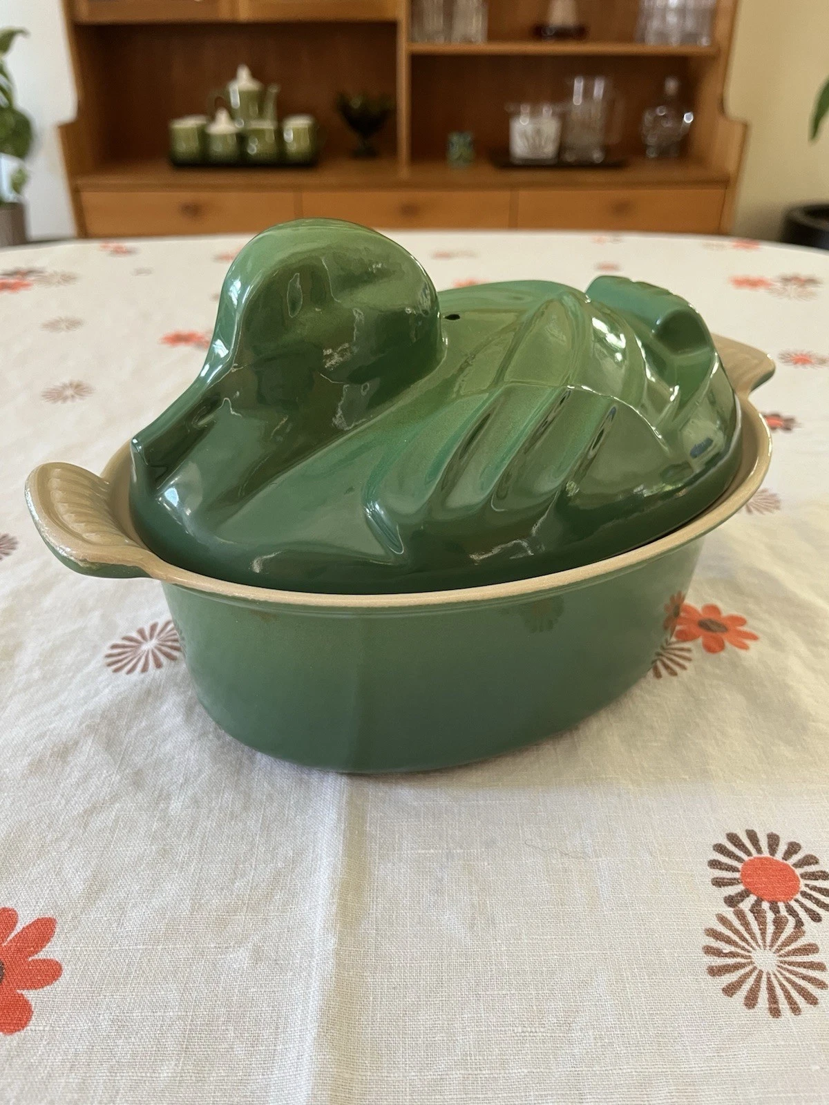 Vintage Le Creuset Enameled Cast Iron Duck Terrine Dutch Oven France #20 Green
Opens in a new window