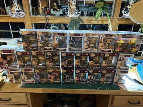 Lot of 25 Funko! Pop Stranger Things.