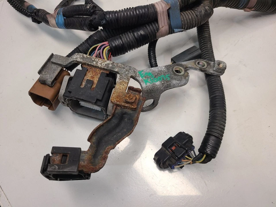 Arnés de cables del motor Subaru Legacy 2005 (3,0 L/AT/AWD) n.º de parte: 24020AD460 Foto 3 de 4