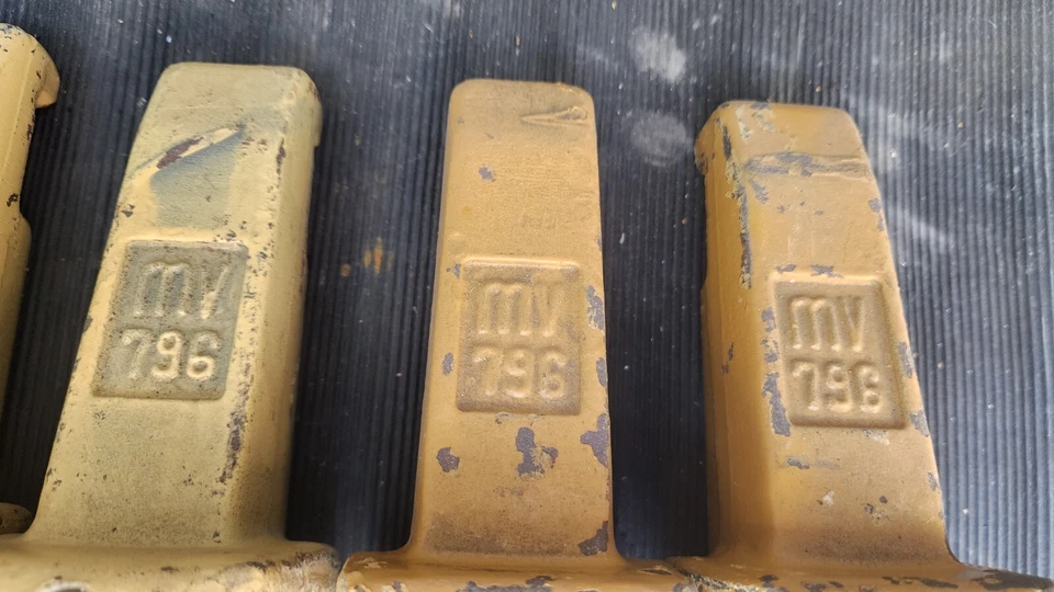 Diente de dientes de cubo Liebherr 31106 6397 606-15-06 65057 MV 796 7403195 Foto 4 de 4