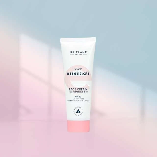 Crema facial esencial Oriflame Fairness FPS 10 con vitaminas 50 ml, envío gratuito Foto 3 de 3