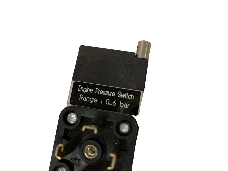 Interruptor de presión del motor CAT MAK 0,00,6-71,35,00-56 0,6 bar 0,6 Mpa G1/4 Foto 3 de 4