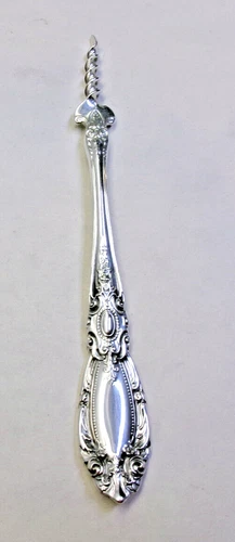KING RICHARD STERLING SILVER APPETIZER/BUTTER PAT PICK-ODD-ORNATE '32 TOWLE FINE