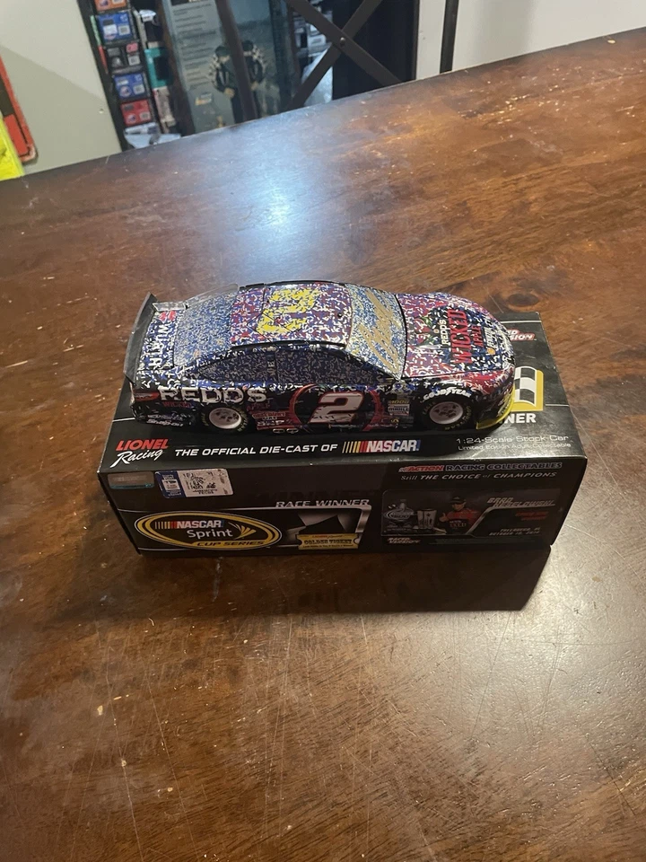 2014 Brad Keselowski Talladega Win Auto’d Redd’s Wicked Ale 1/24 Scale Diecast - Image 4 of 4