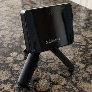 Garmin Approach R10 Portable Golf Launch Monitor, Black, 10hr, Case