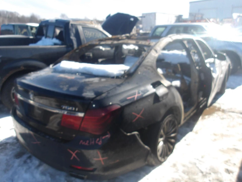 Brazo de control inferior delantero derecho usado delantero se adapta a: BMW 750i 2012 AWD trasero Foto 4 de 4