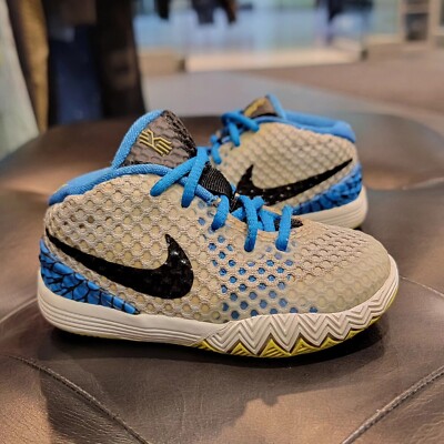 Nike Kyrie Kids Shoes size 5c Toddlers