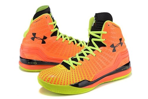 Under Armour Clutchfit Drive Rare Sz 17 
