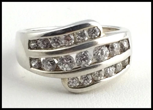 Vintage .925 Sterling Silver & Channel Set Cubic Zirconia - Band Ring - Size 5.7