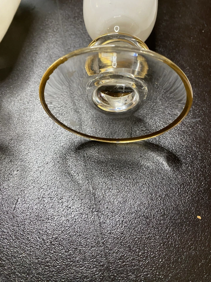 Набор из 2 золотых бокалов Rialto Borghese с белой водой/вином от Arte Italica - Изображение 4 из 4