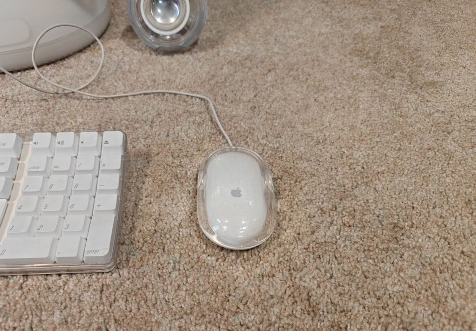 Apple iMac G4 Desktop - 15" Screen, 1.0 Ghz, 512 GB RAM, 80 GB HDD - Tested! - Image 3 of 4