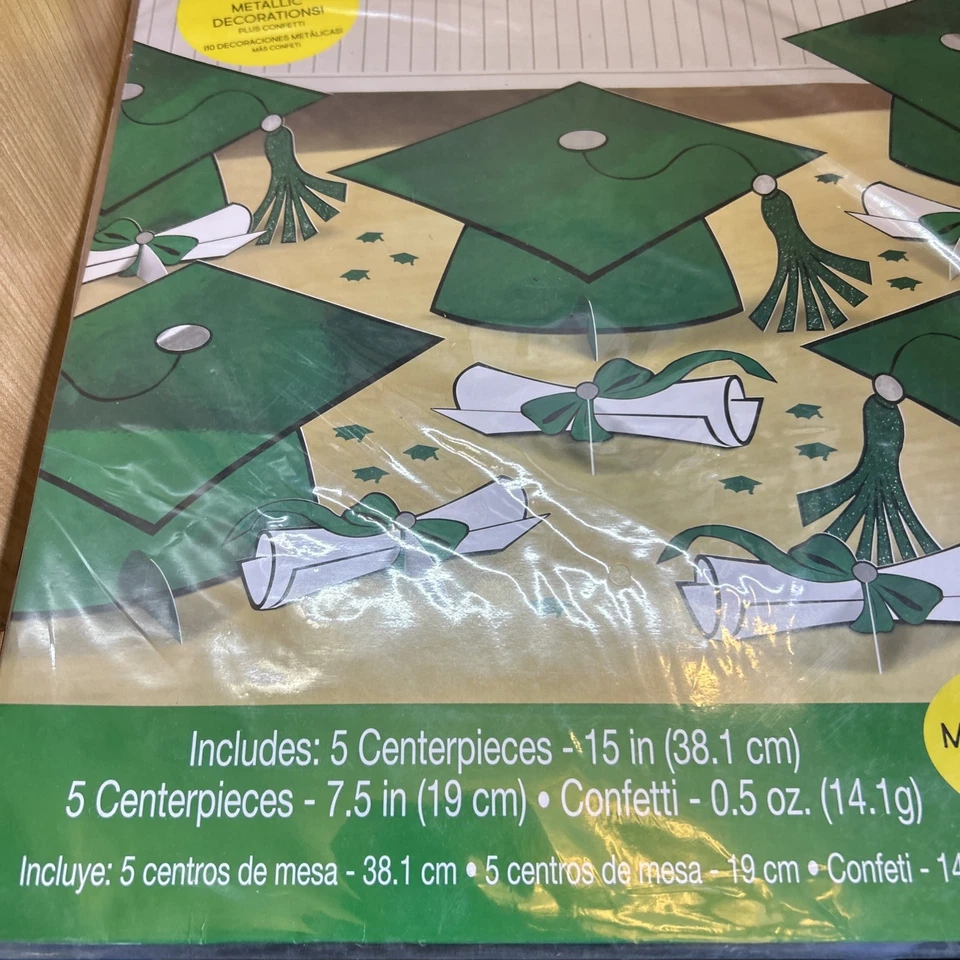 Amscan 10 piece metallic table decorating kit graduation green - Image 2 of 3