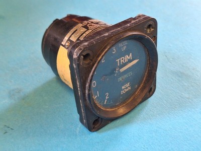Flugzeug Cockpit Instrument - Trimm Gauge ~ Nase nach oben / Nase nach unten ~ Smiths