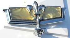 Oem Chevrolet Caprice Hood Ornament Emblem