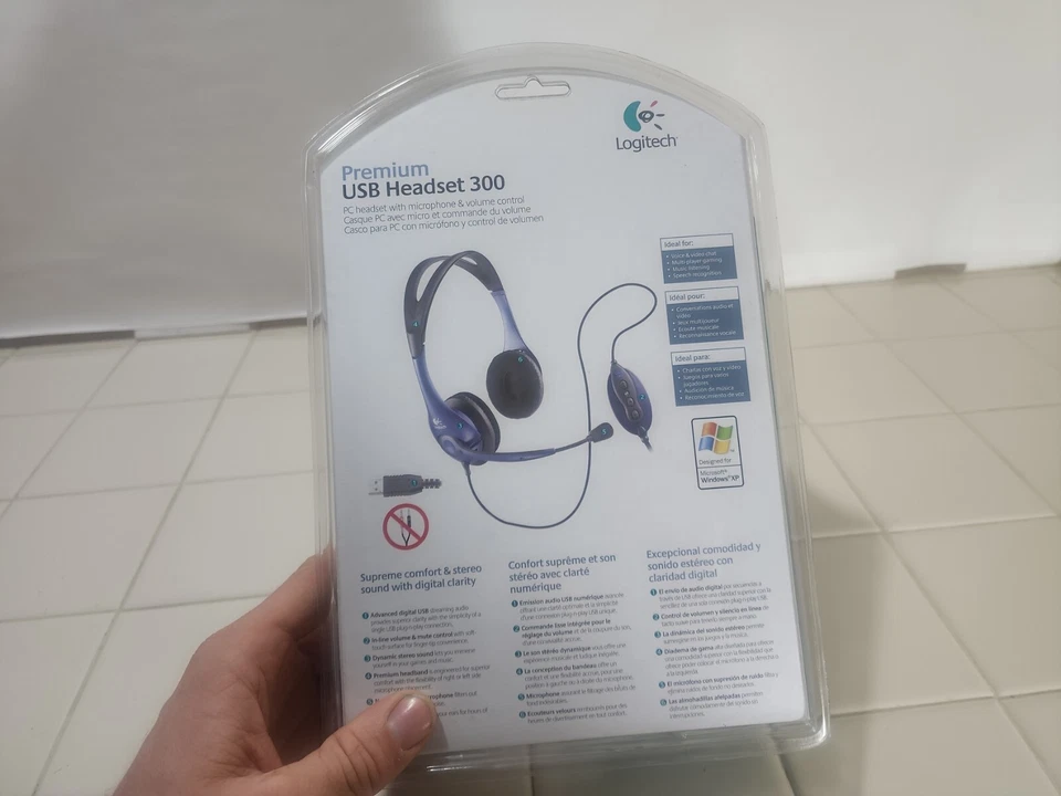 Logitech 980130-0403 Premium USB Headset 300 NEW factory sealed - Image 4 of 4
