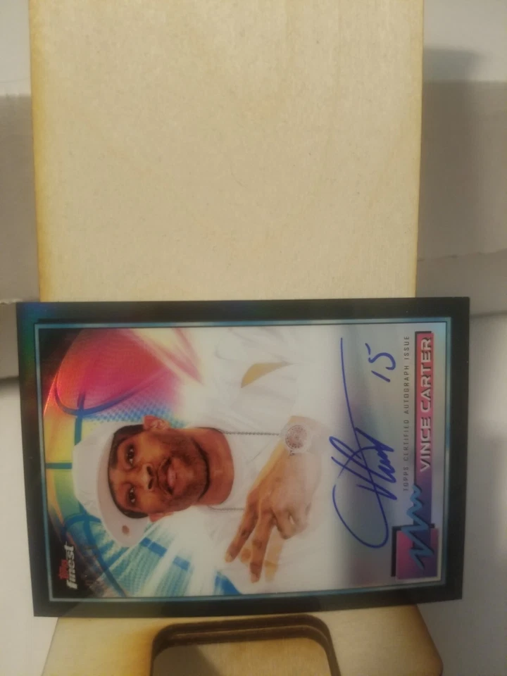 2021 Topps Finest Basketball  #FA-VC Vince Carter Black Refractor Auto /15 SP - Image 4 of 4