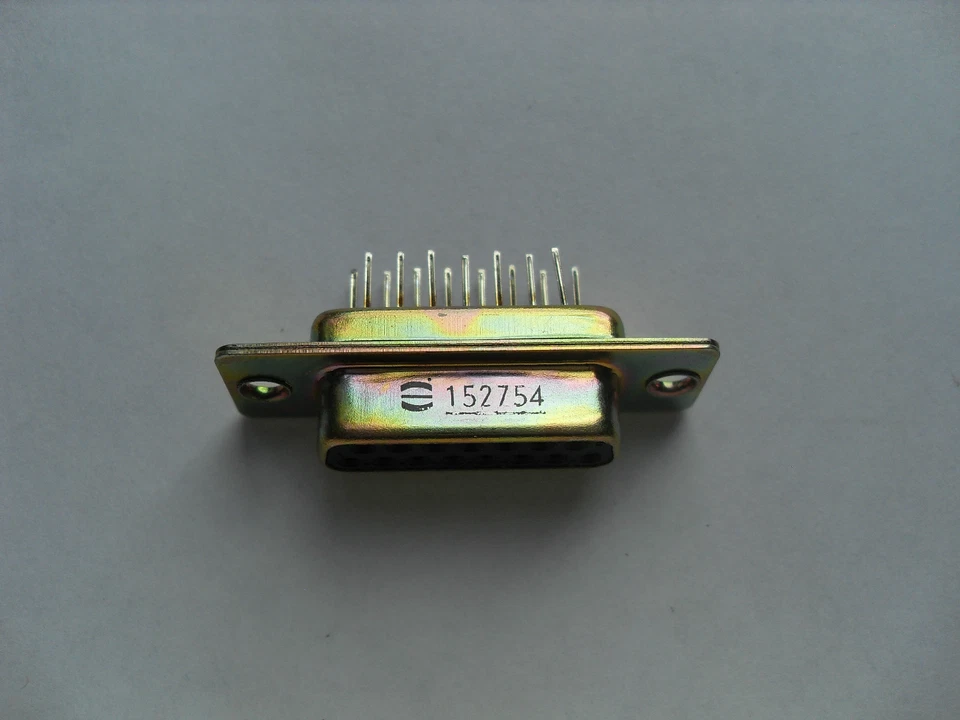 Maplin 15 Pin D-Sub Sockets Female Pcb Mount (25pcs) BK59P - Image 2 of 2