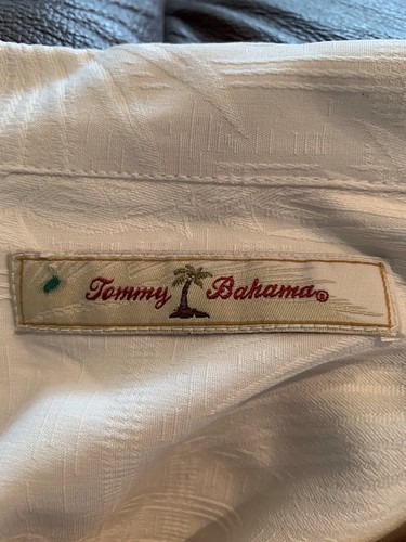Great Looking Tommy Bahama Men's Silk Shirt LARGE (tagged Med.--runs LARGE) - Picture 9 of 10