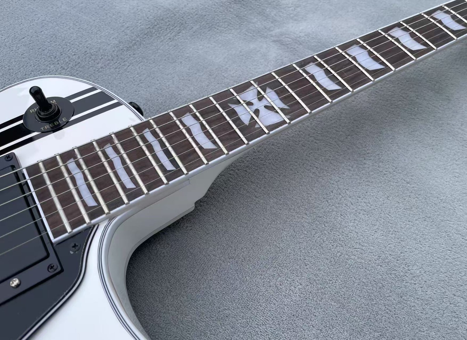 Custom ES Electric Guitar Actice Pickups Bone Nut Glossy Finished Guitarra