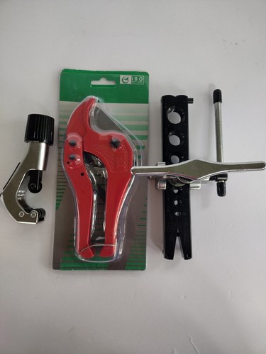 Pipe Tube Cutter Heavy Duty Tubing Ratchet Cutting Tool, Tube Flaring 3pc