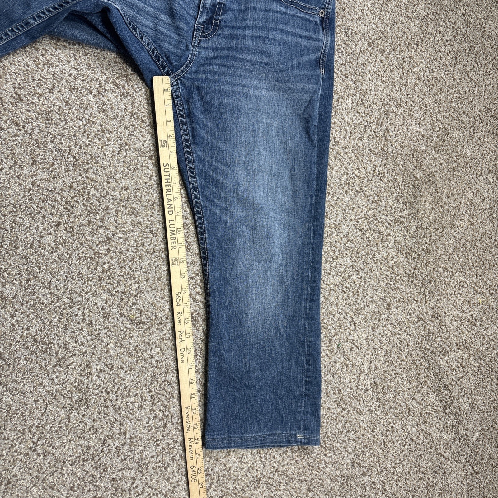 BKE Tyler Denim Jeans Mens 36x30 Fits 37 X 24.5 - View 9