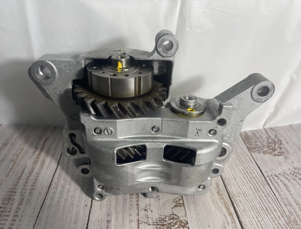Conjunto de bomba de aceite de motor tipo engranaje de aluminio F-1 C-3 OEM repuesto Foto 2 de 4