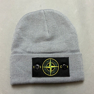 Stone Island Herren Strick-Beanie Wollmütze Grau mit Logo-Patch Einheitsgröße