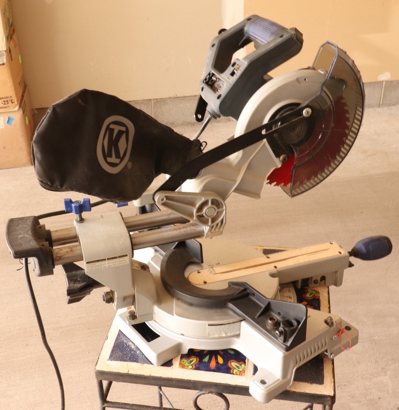 Kobalt  Miter Saw, 7-1/4" Sliding,  Compound, Corded, 10 amp.  Local Pickup.
