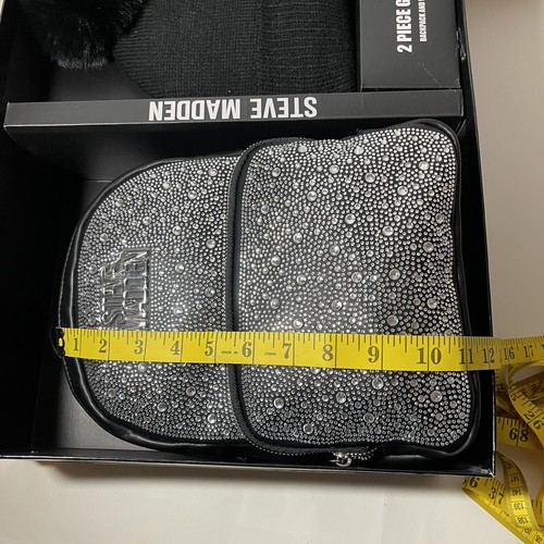 Nuovo Steve Madden 2 pezzi set regalo Bling strass zaino borsa cappello invernale nero - Foto 12 di 14