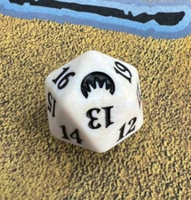 Magic The Gathering Magic Origins D20 Spindown Life Counter Die - White/Black
