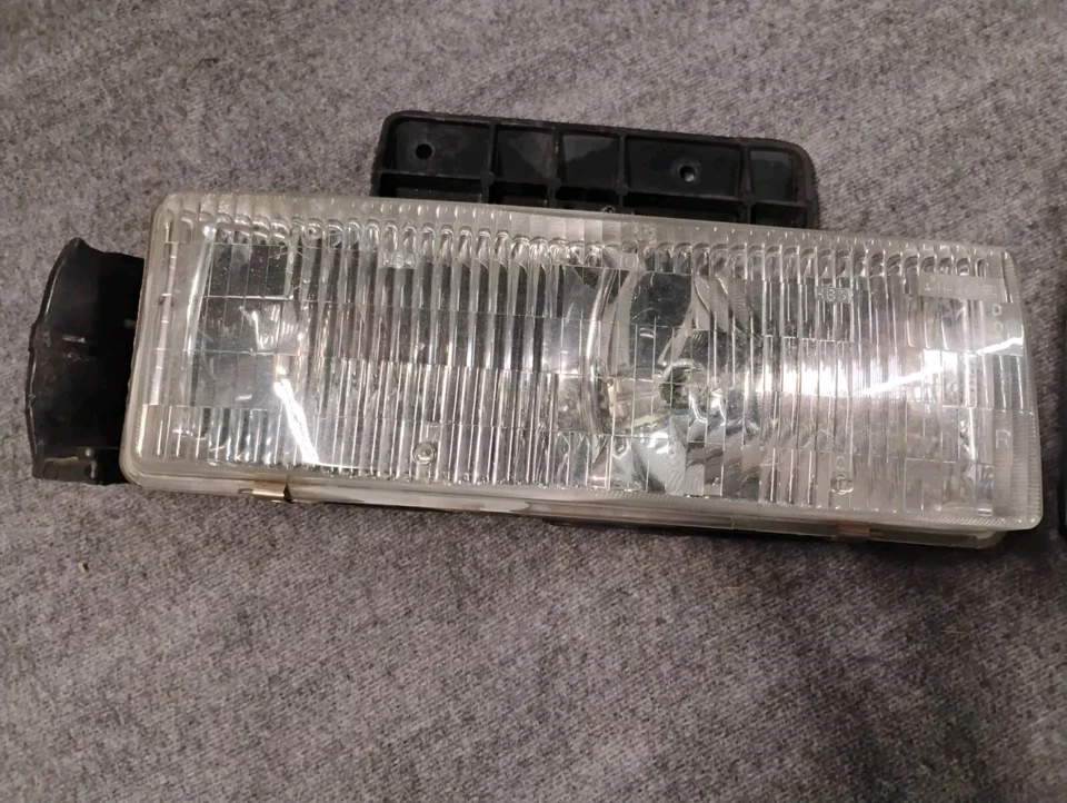 Оригинальная фара и кронштейн для крепления фары водителя/пассажира для Chevy Chevrolet Astro Van 1995-05 годов выпуска - Изображение 3 из 4