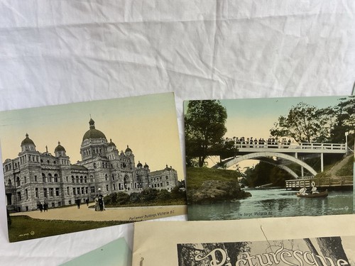 Picturesque Victoria BC, Picture Book, Colorized Post Cards, Valentine’s Series - Picture 3 of 8