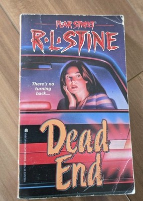 R.L. Stine Fear Street YA horror book series Dead End vintage Horror Ya 90s