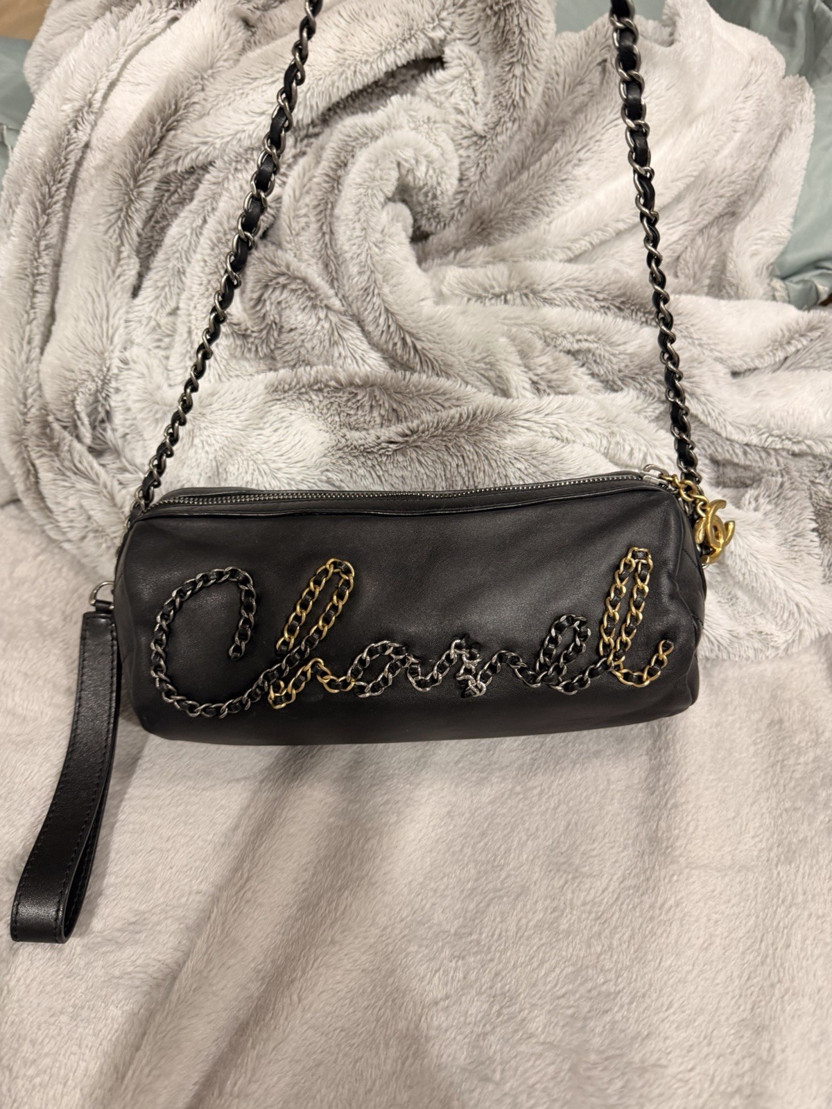 chanel Calfskin 20s Signature bowling bag thumbnail 2